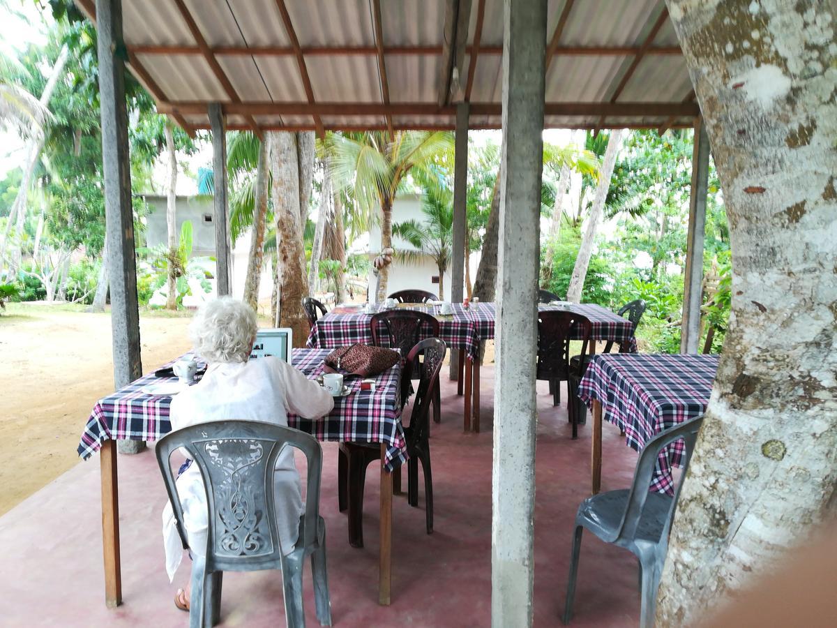 Star Beach Hotel Tangalle Eksteriør bilde